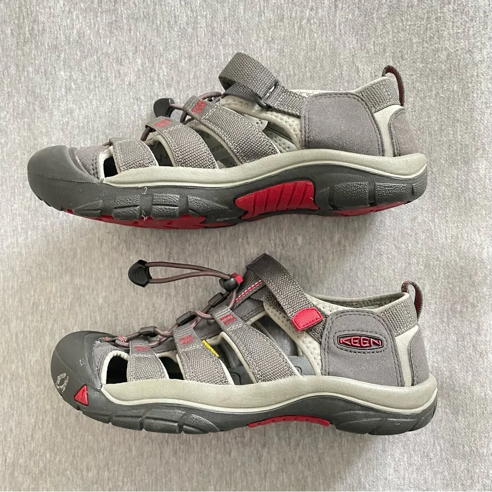 Keen Big Kids Size 5 EU 37 Gray/Pink Newport H2 Closed Toe Sandals